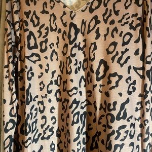 Leopard print plus size tunic